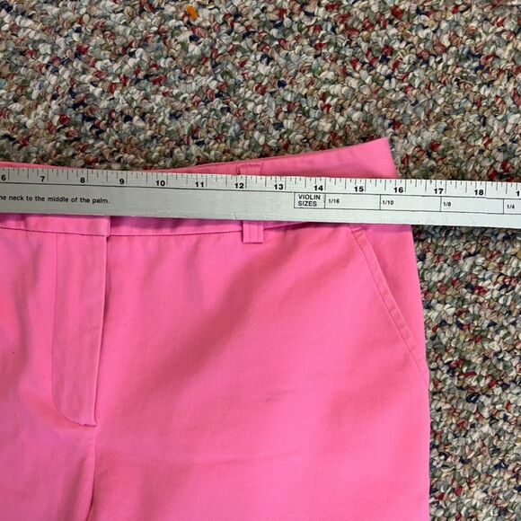 J. McLaughlin Bright Pink Twill Mid-Rise Bermuda Length Chino-Style Shorts Sz 6 - Picture 12 of 14
